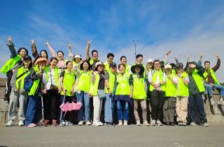 低碳健步走 綠色環(huán)保行 | 國貿組織開展綠足跡徒步活動